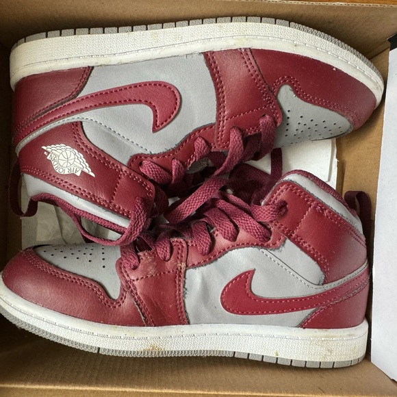 Jordan 1 Mid - Picture 3 of 5
